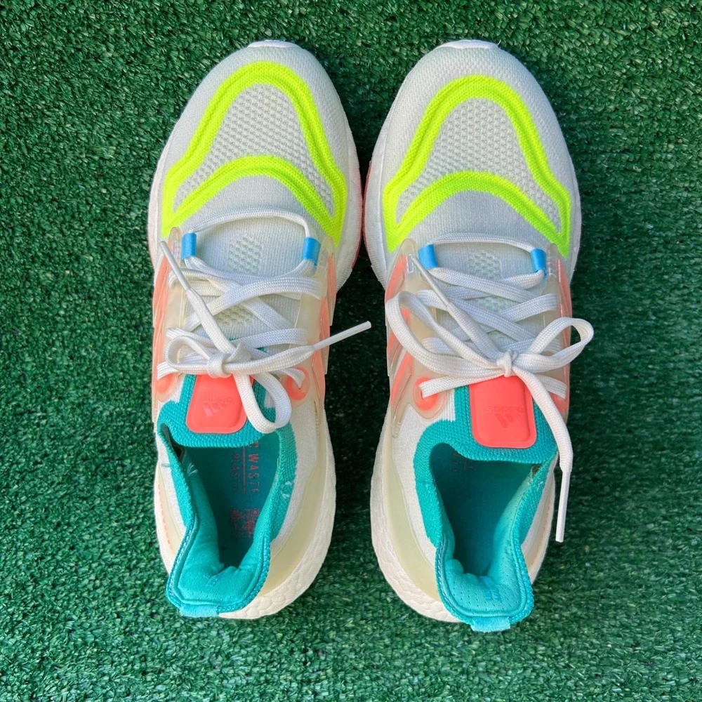 Adidas Ultraboost 22 Women Running Shoes White Turbo Mint GX8015 Multi Color 7.5